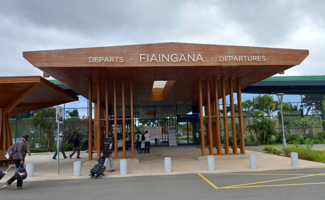 Fachada del Aeropuerto Internacional Ivato